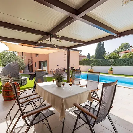 Villa Valetis Rovinj Exterior photo
